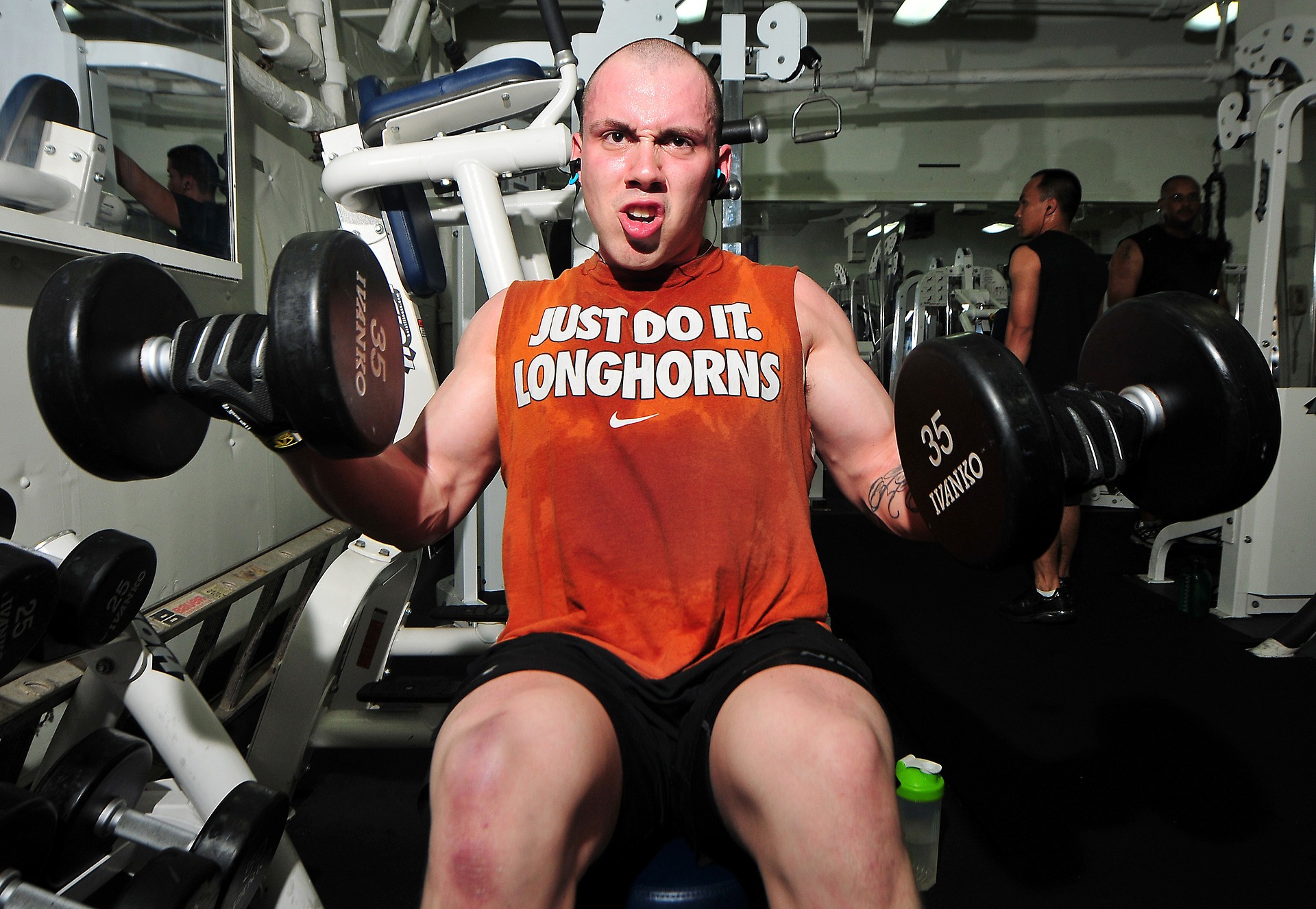 gym-room-1181816_1920